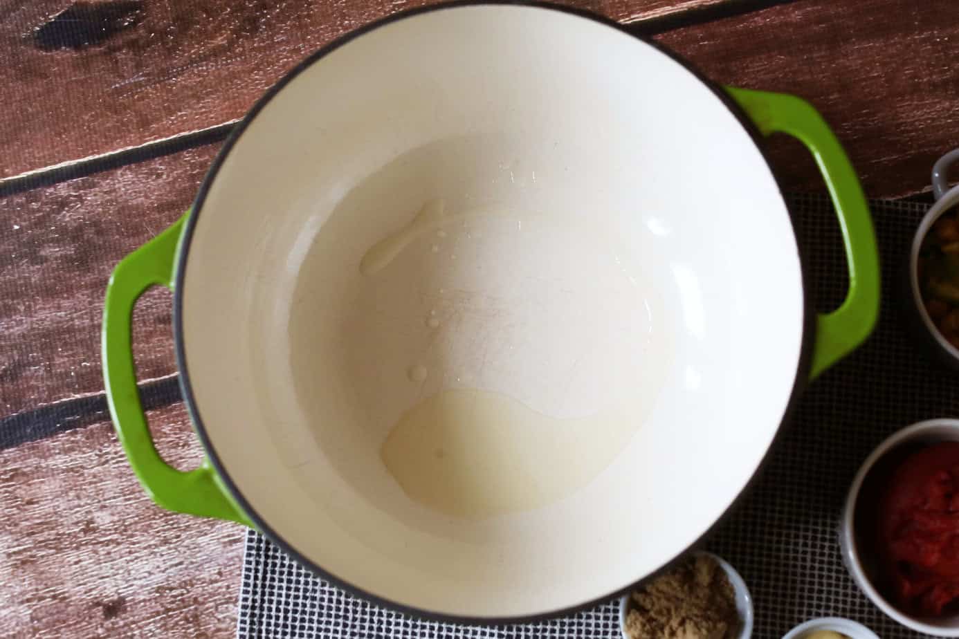 oil in pot