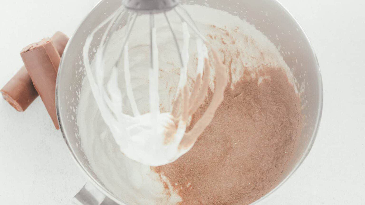 adding dry instant pudding mix to whipped cream