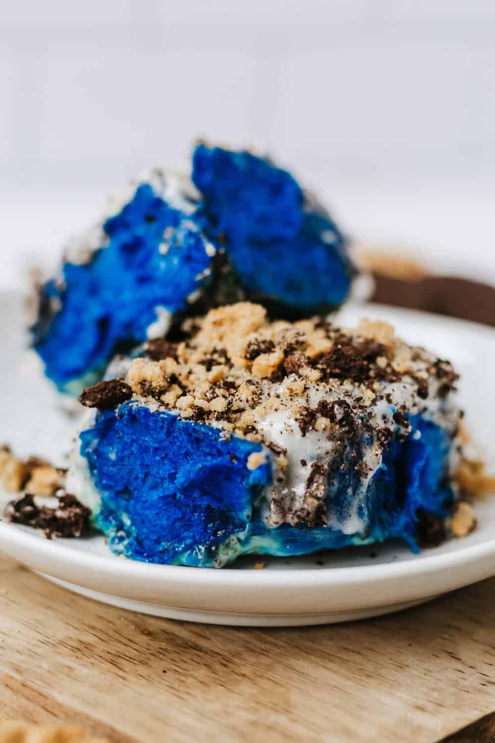 tiktok vira cookie monster cinnamon rolls