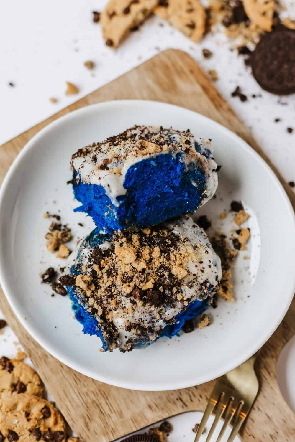 cookie monster cinnamon rolls