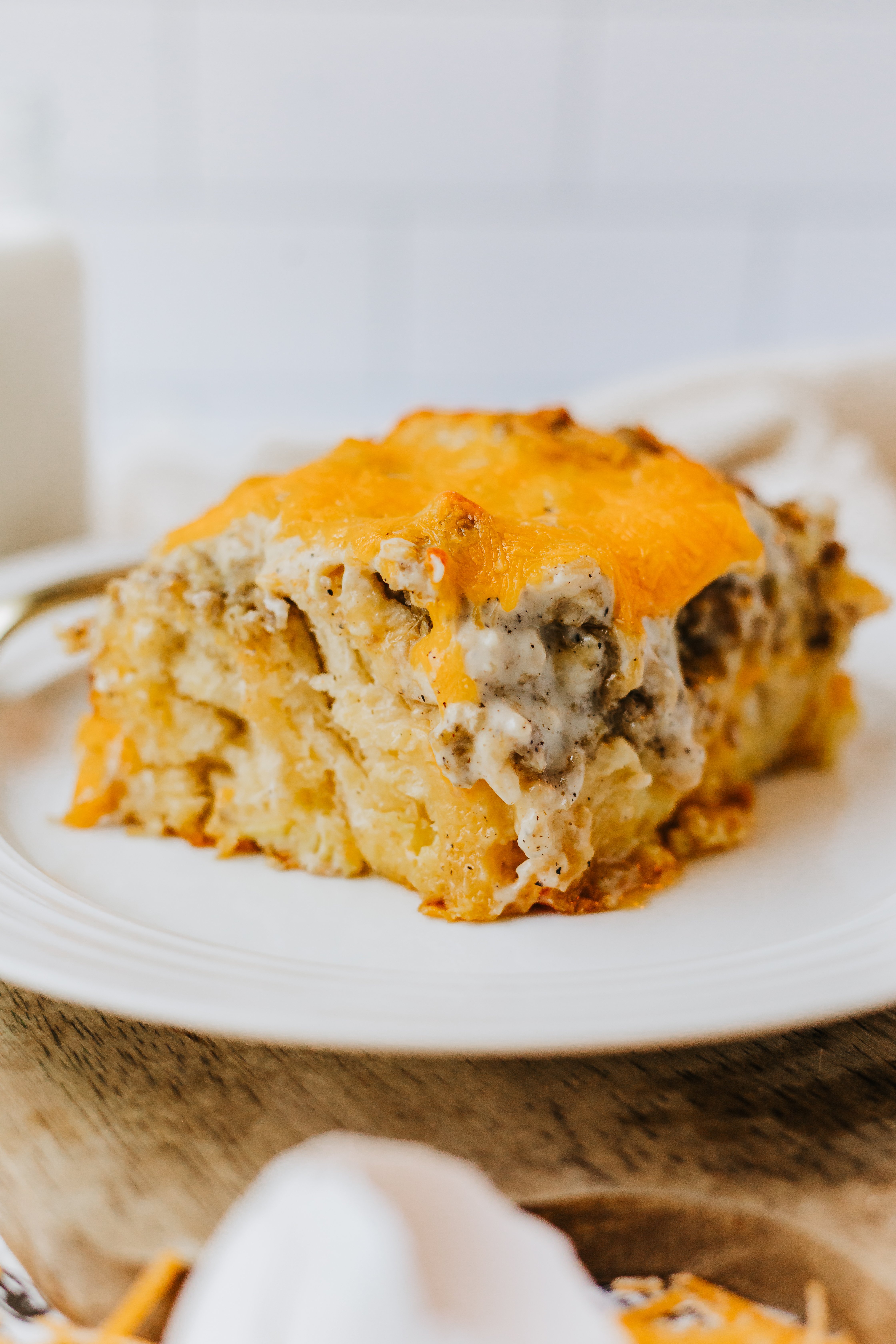 biscuits and gravy casserole