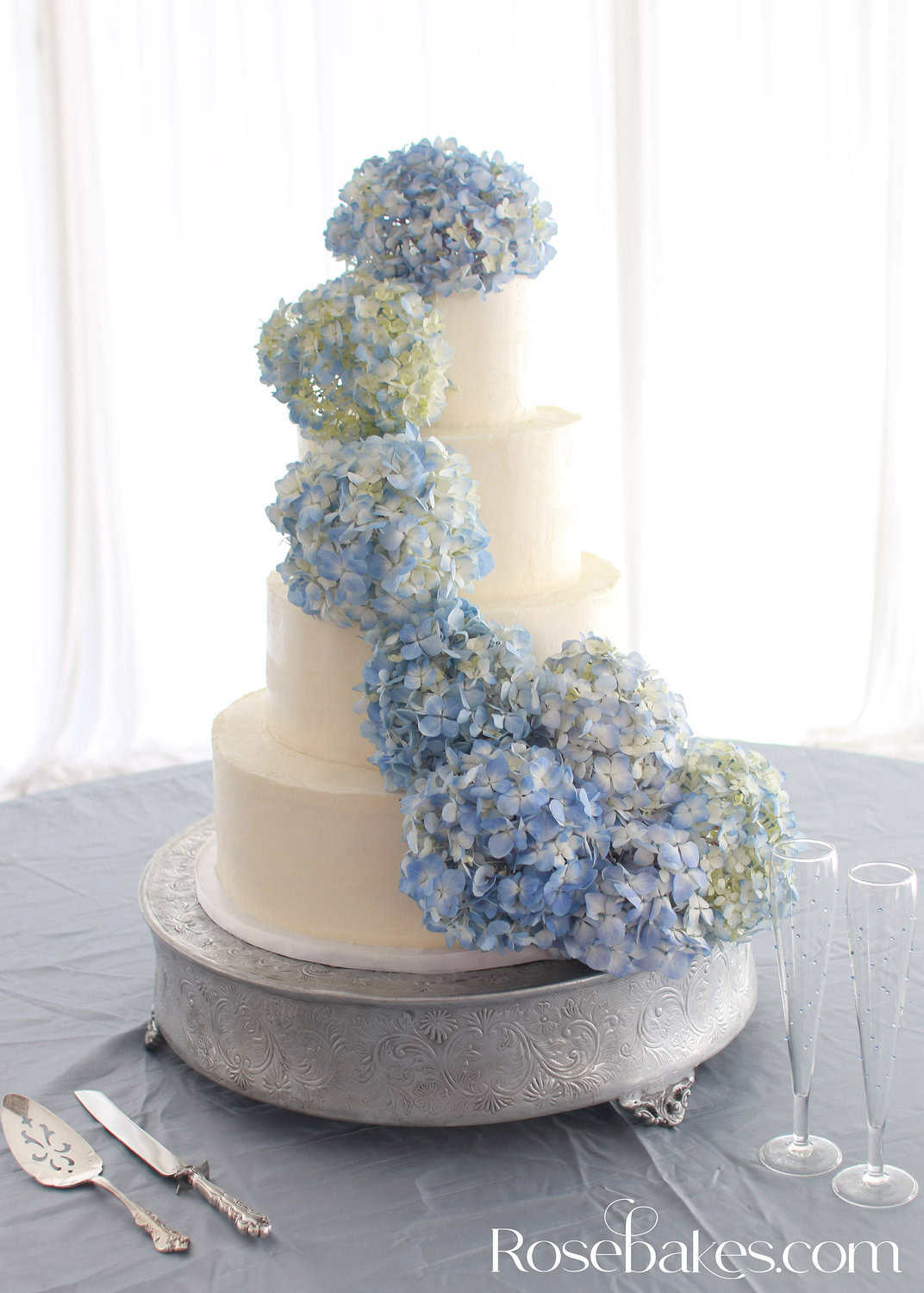 Hydrangeas Wedding Cake