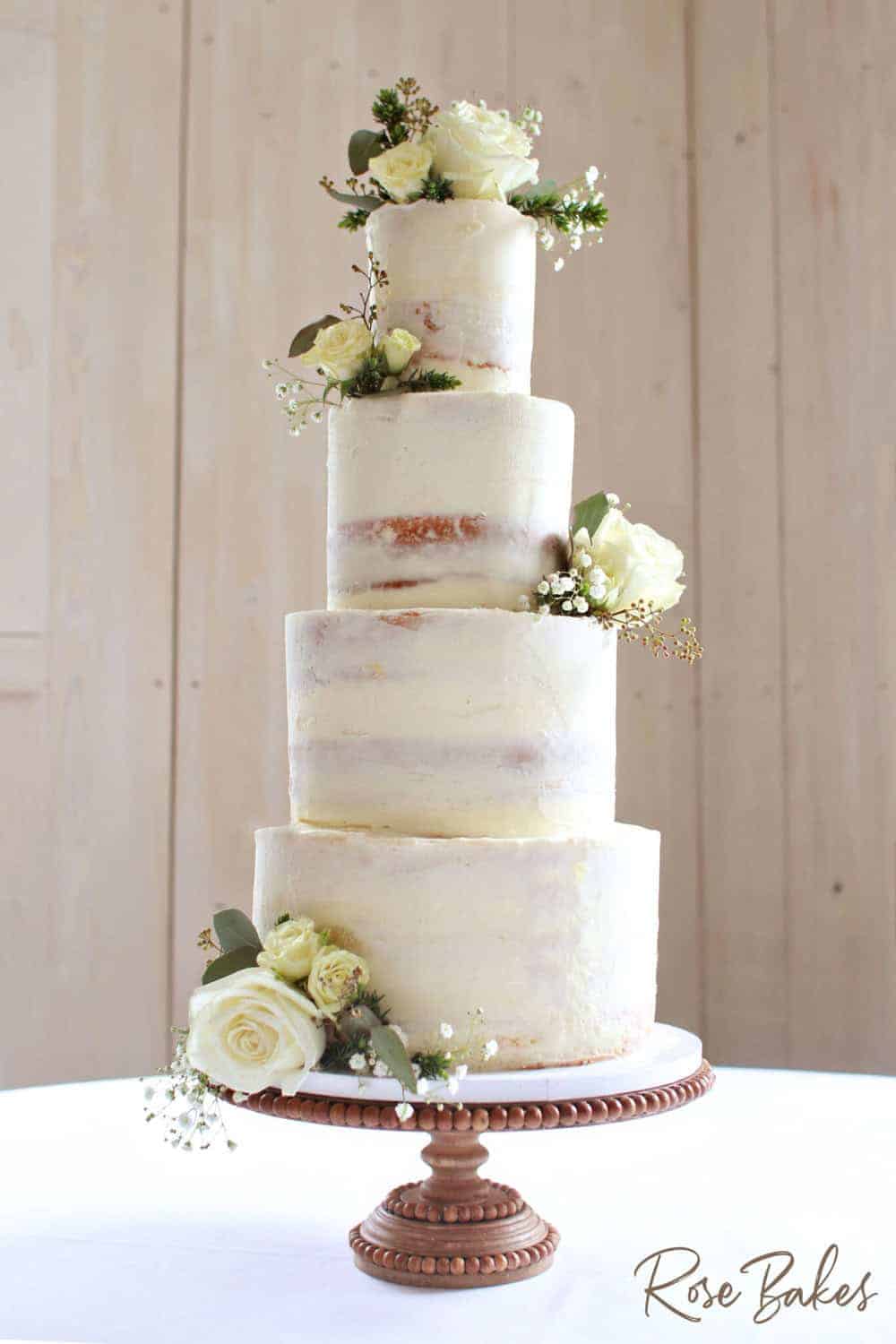 Naked-Cake-Wedding-with-Fresh-Flowers