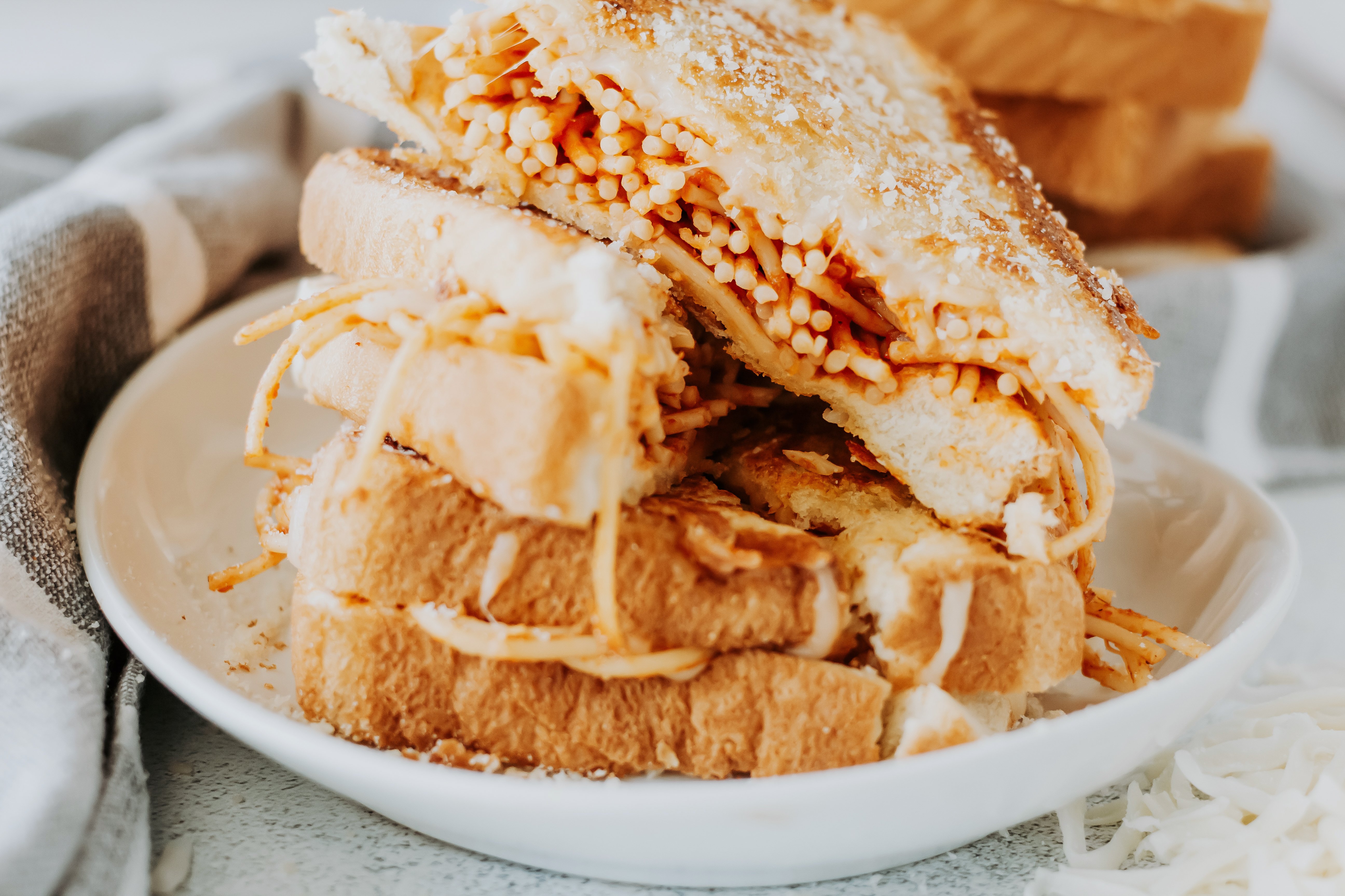 spaghetti grilled cheese