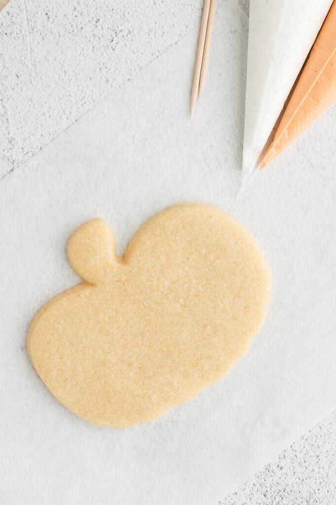 plain pumpkin shaped sugar cookie
