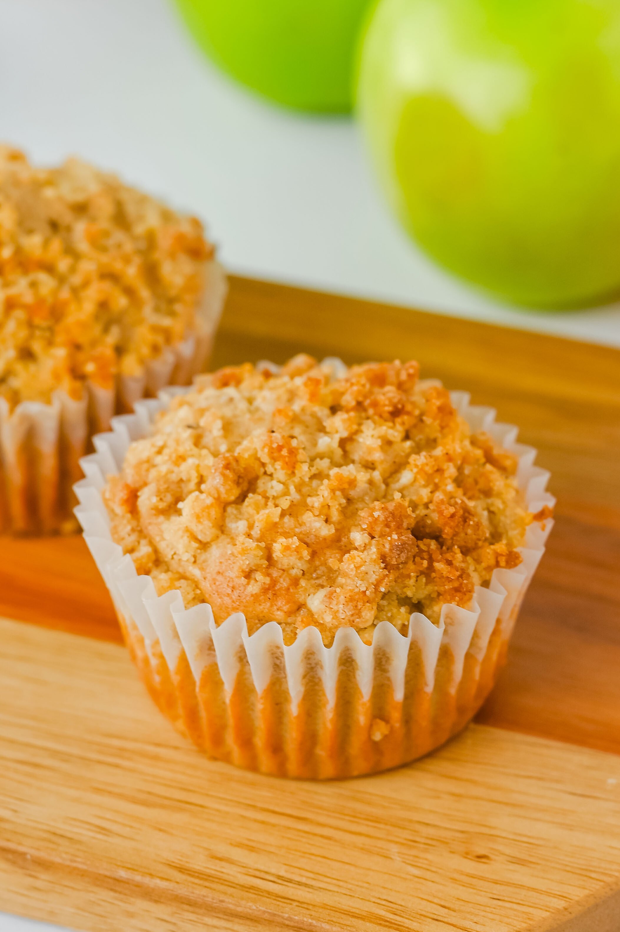 apple crumble muffins