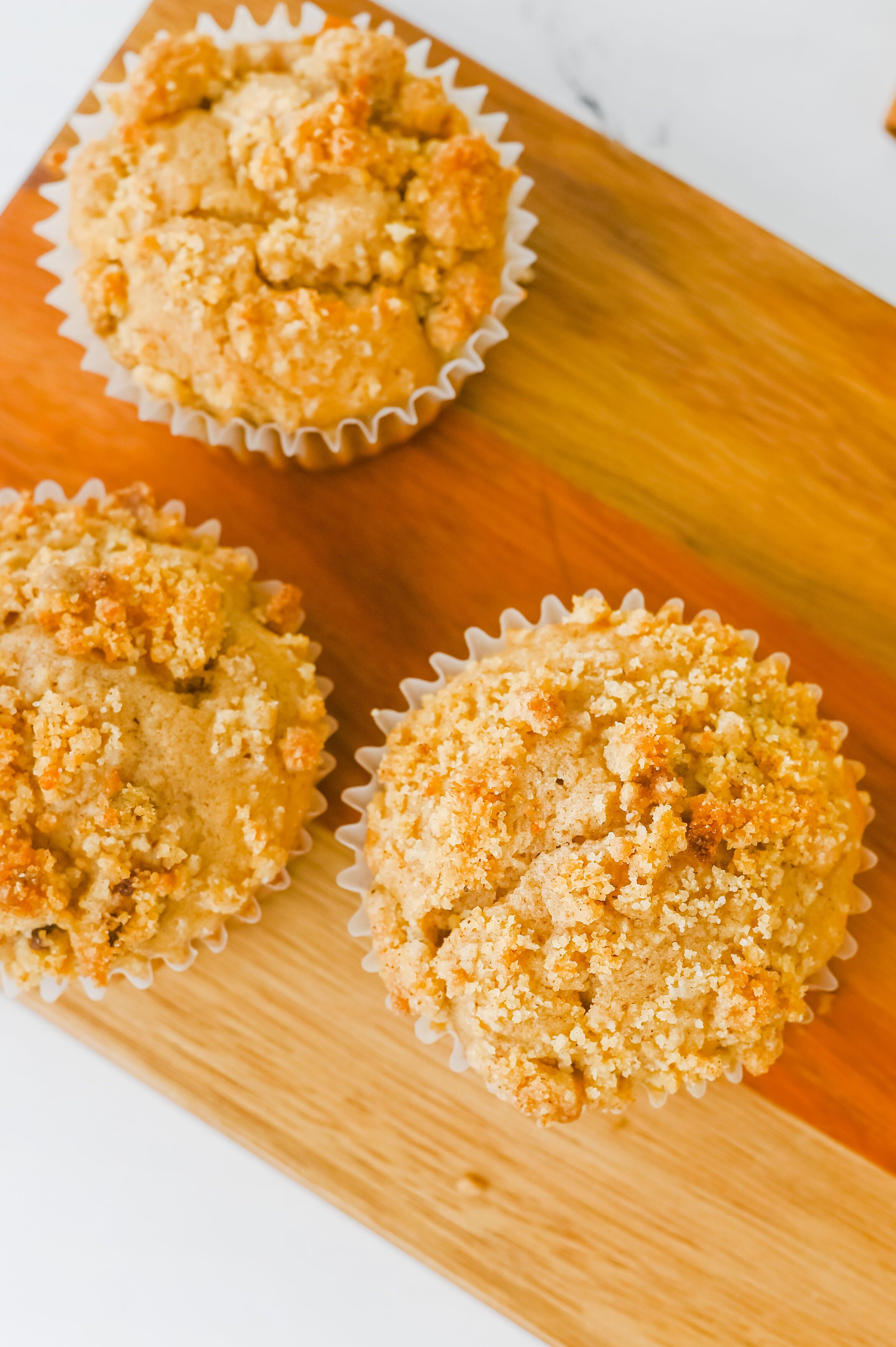 apple crumble muffins