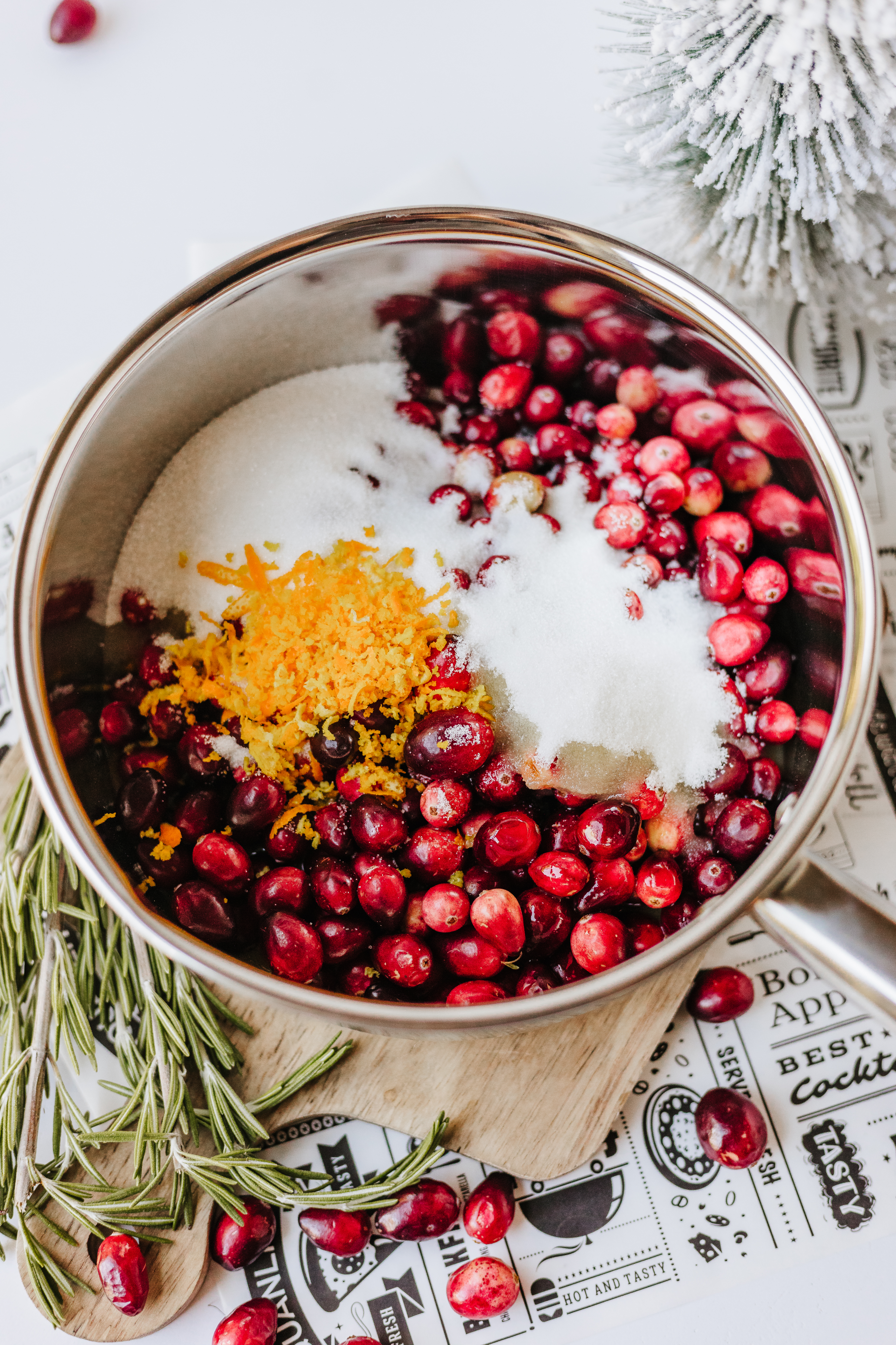 cranberry jam ingredients in a pot