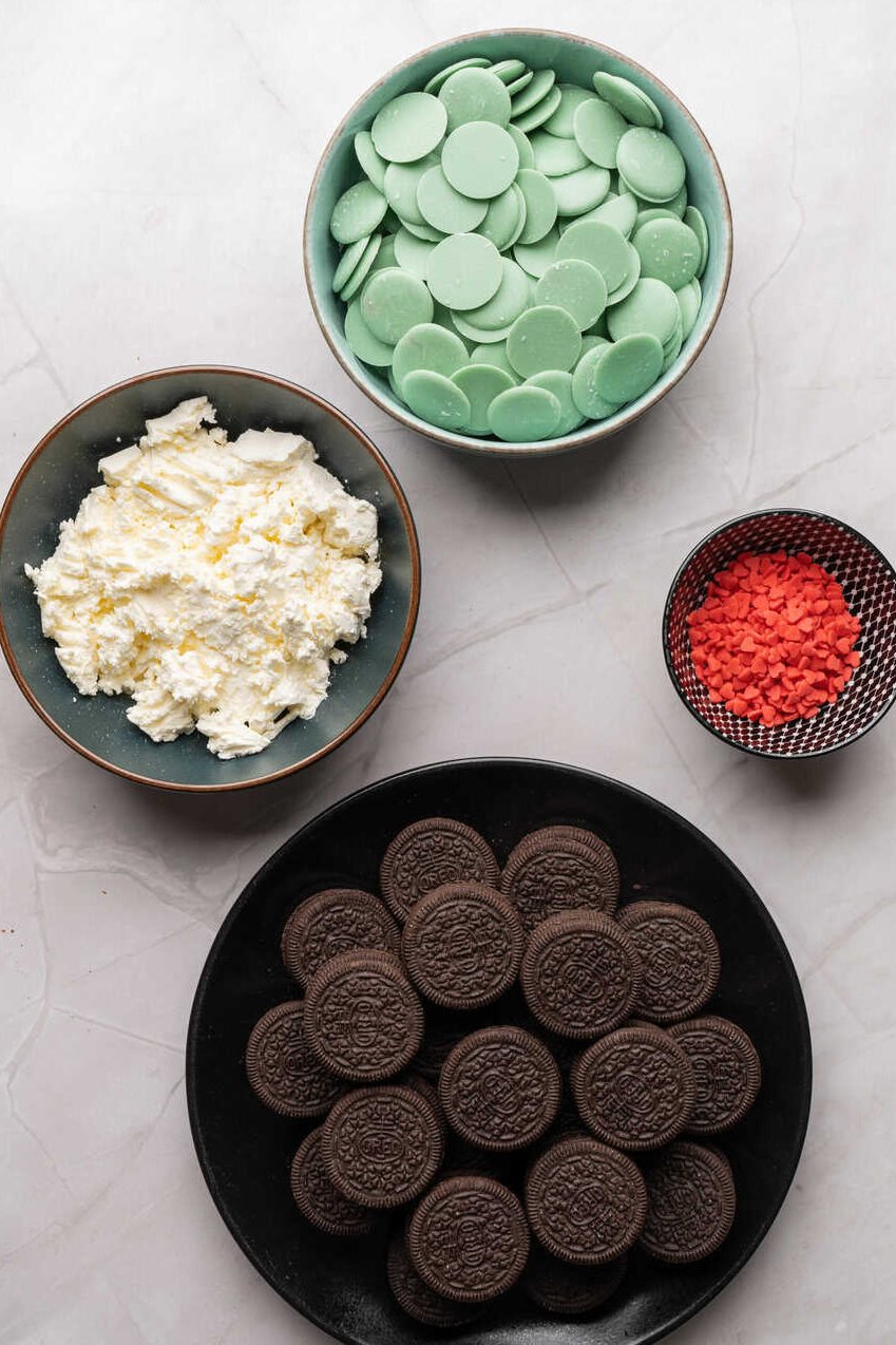 ingredients for grinch oreo balls