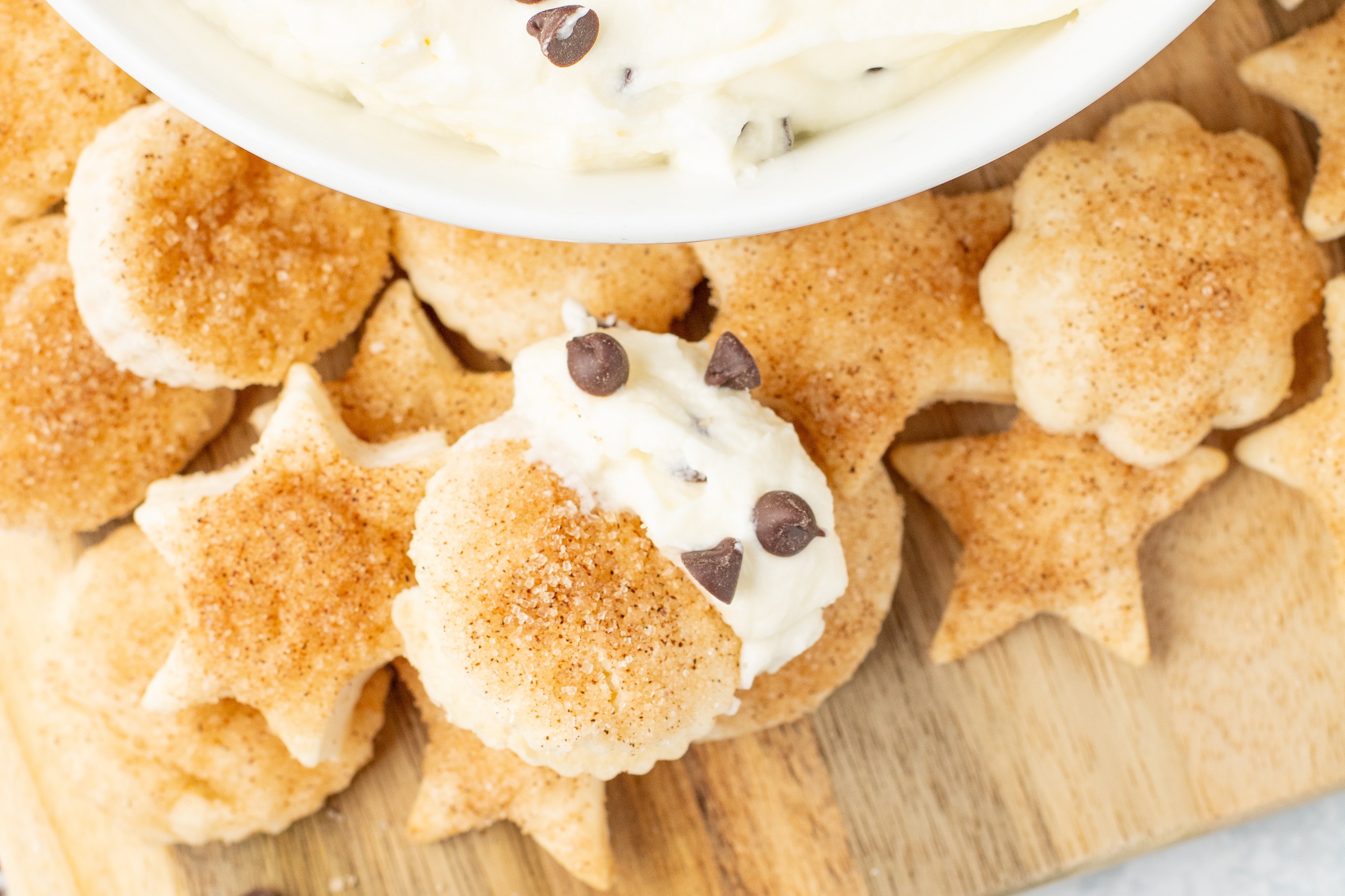 pie crust cookies with chocolate chip dip