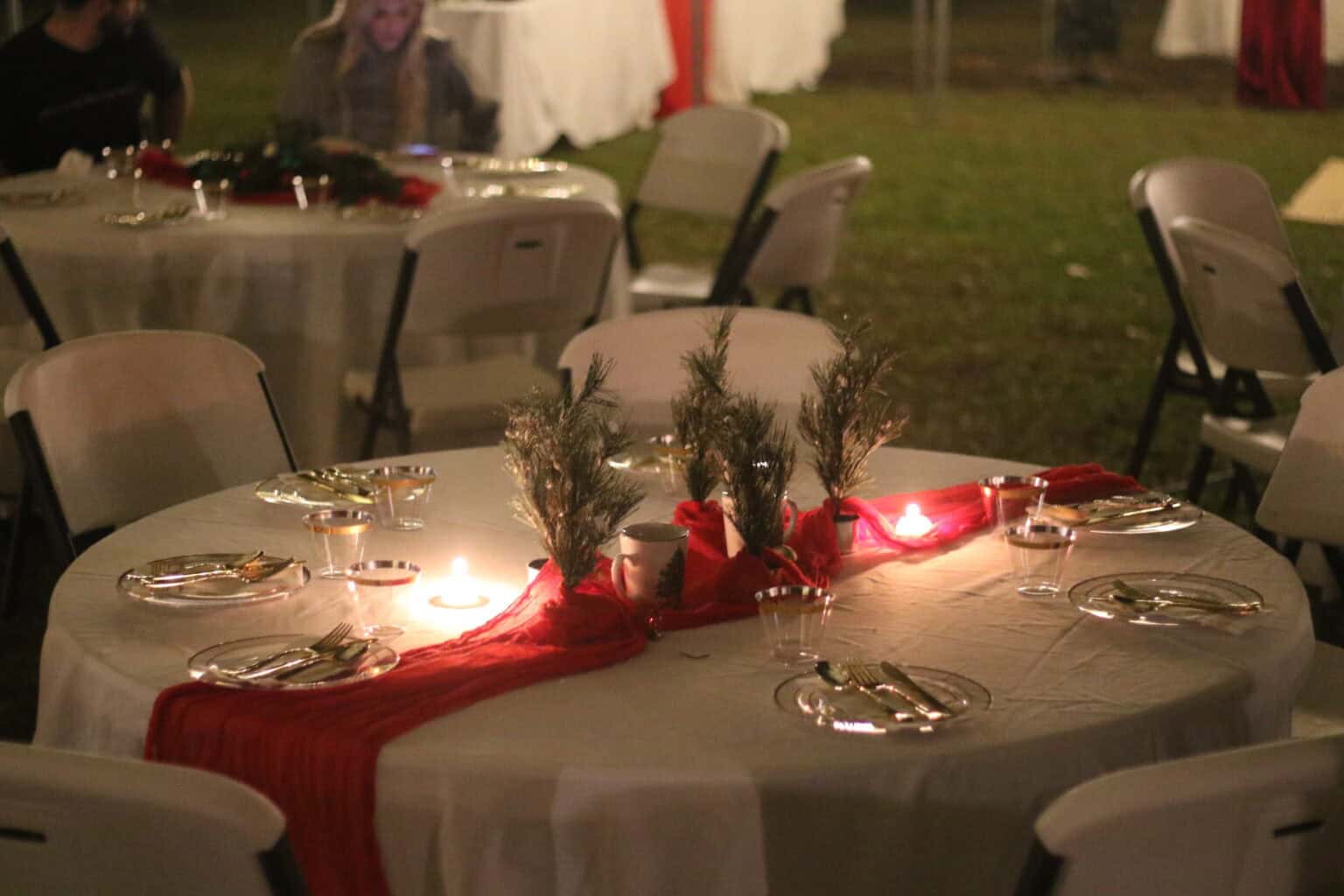 christmas wedding tables