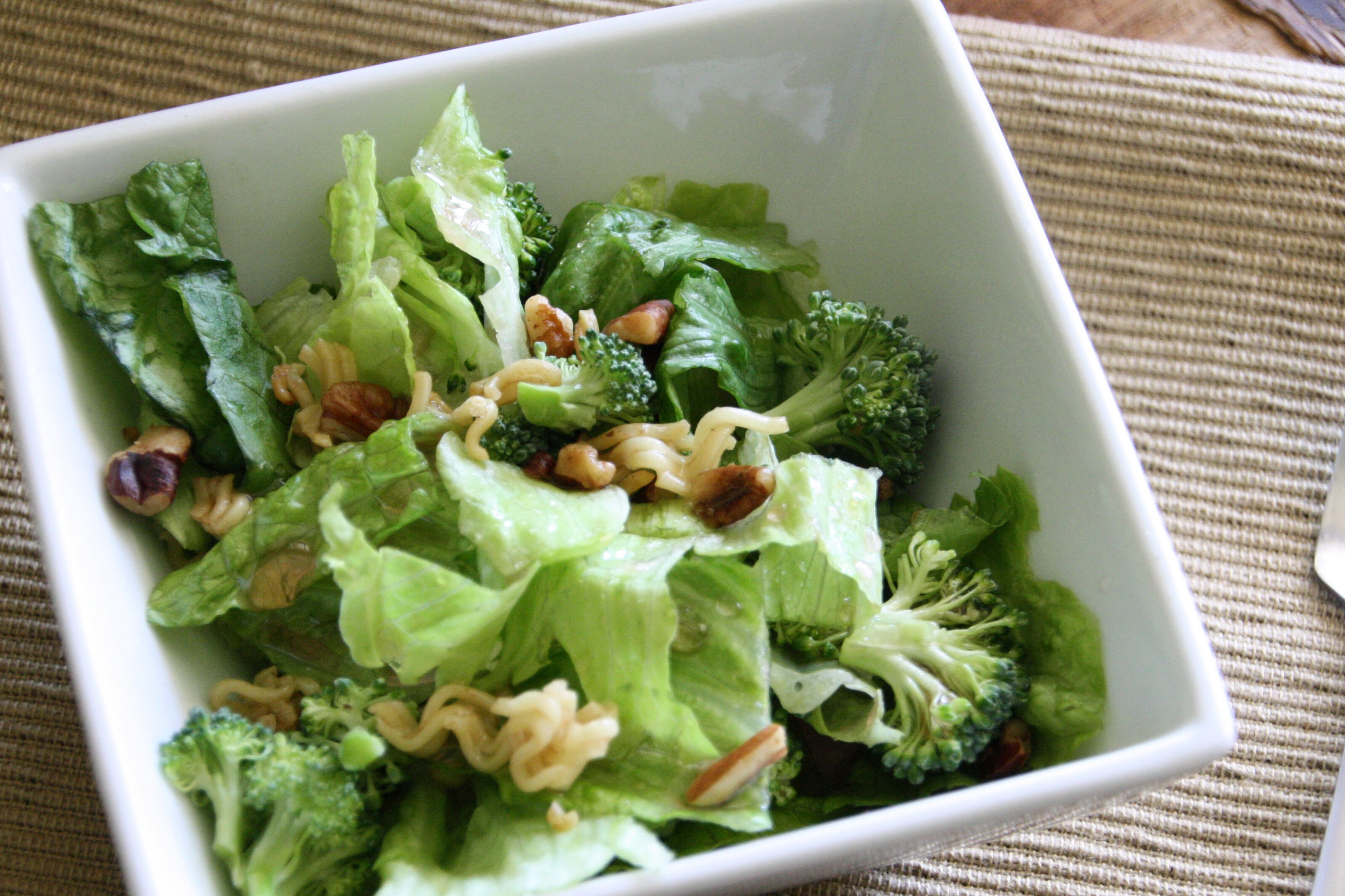 oriental broccoli salad