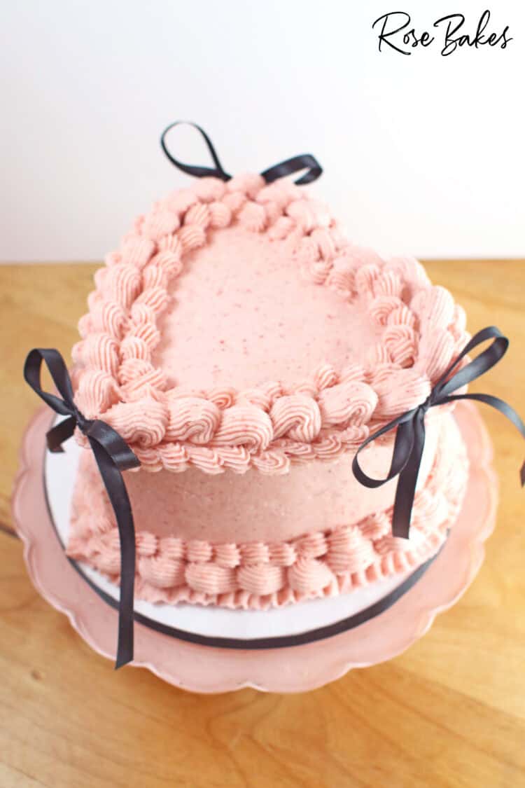 vintage heart cake pink with black ribbons