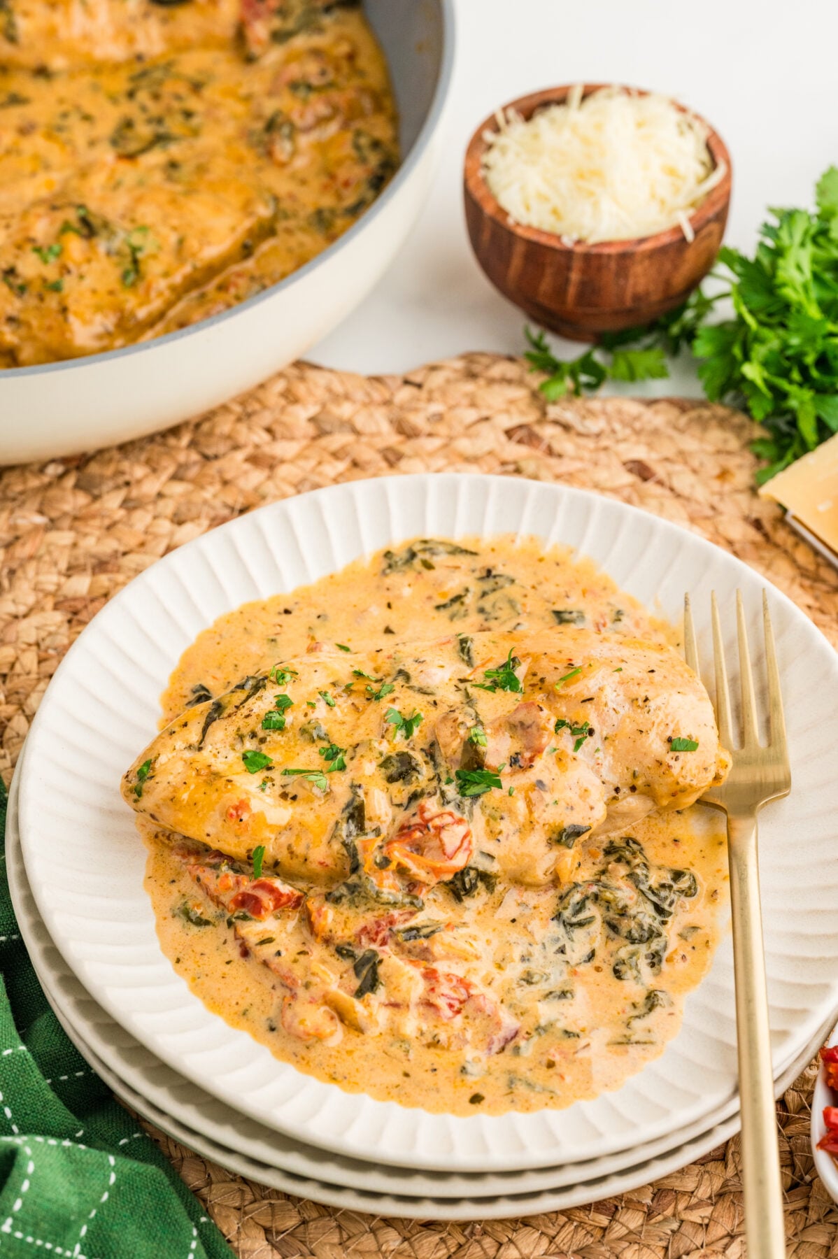 plate of tuscan chicken