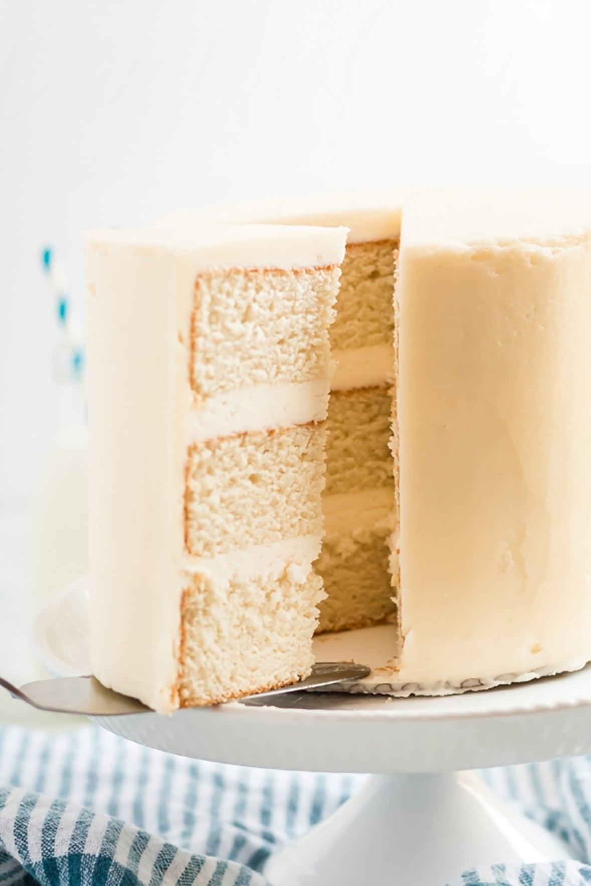 The Best Vanilla Cake Recipe!