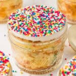 dot cake in a jar