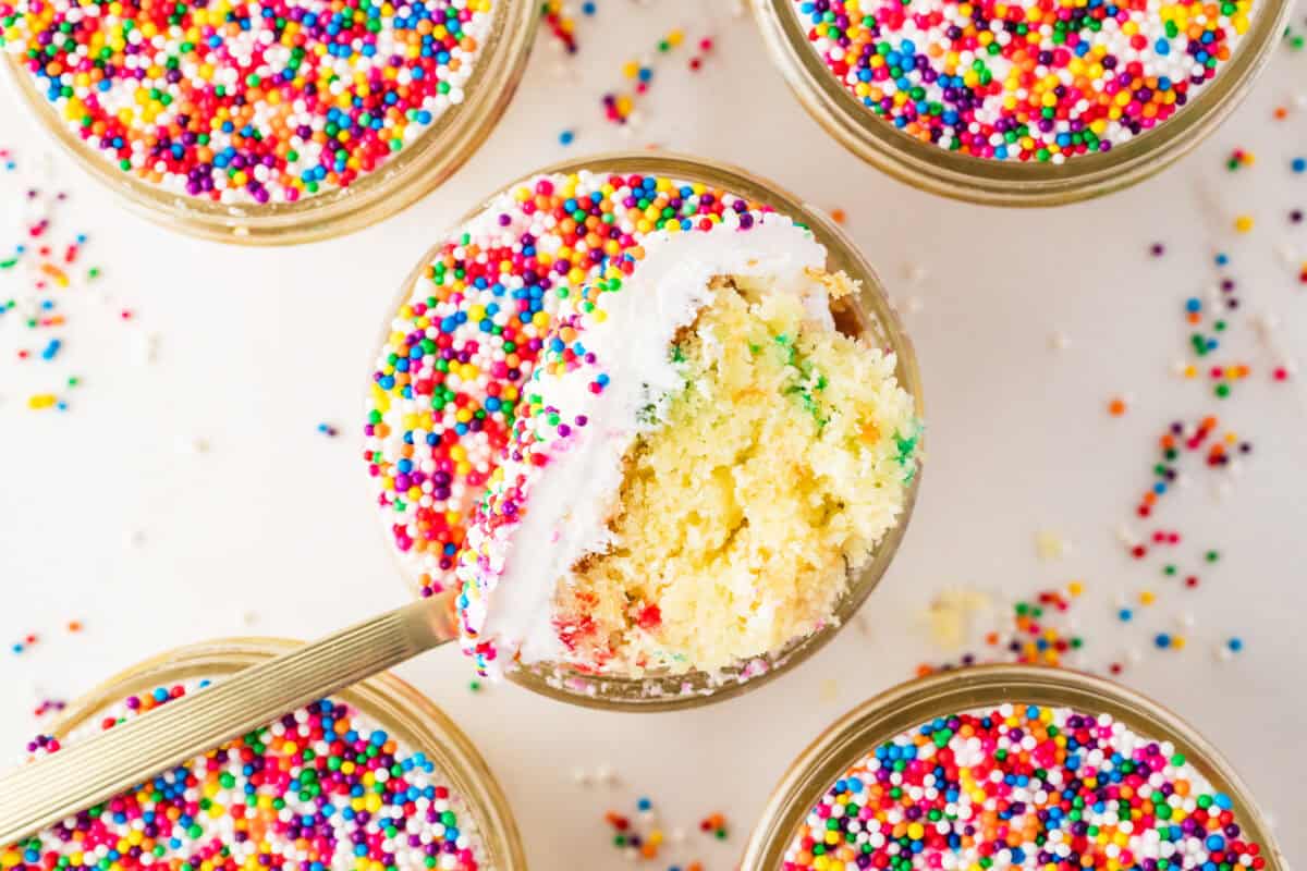 dot cakes