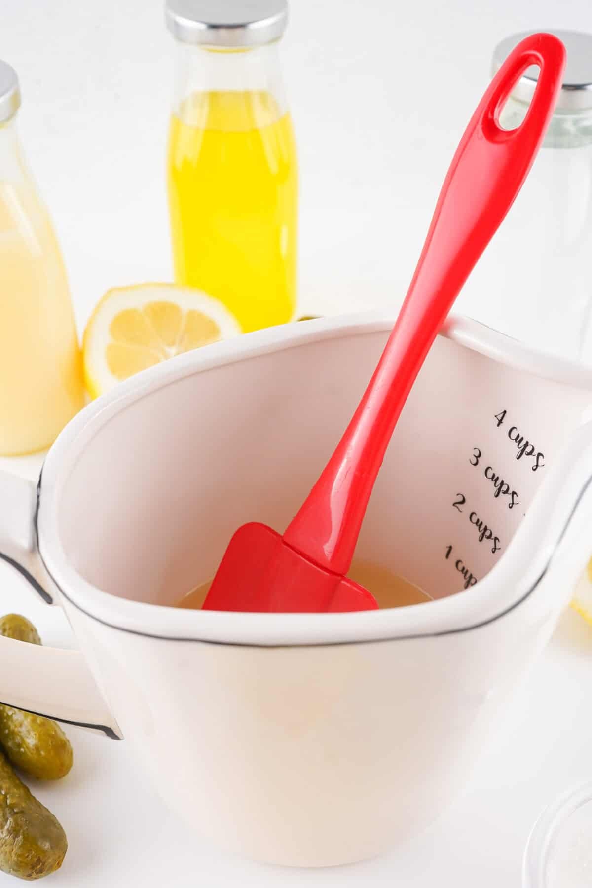mixing lemon juice and sugar