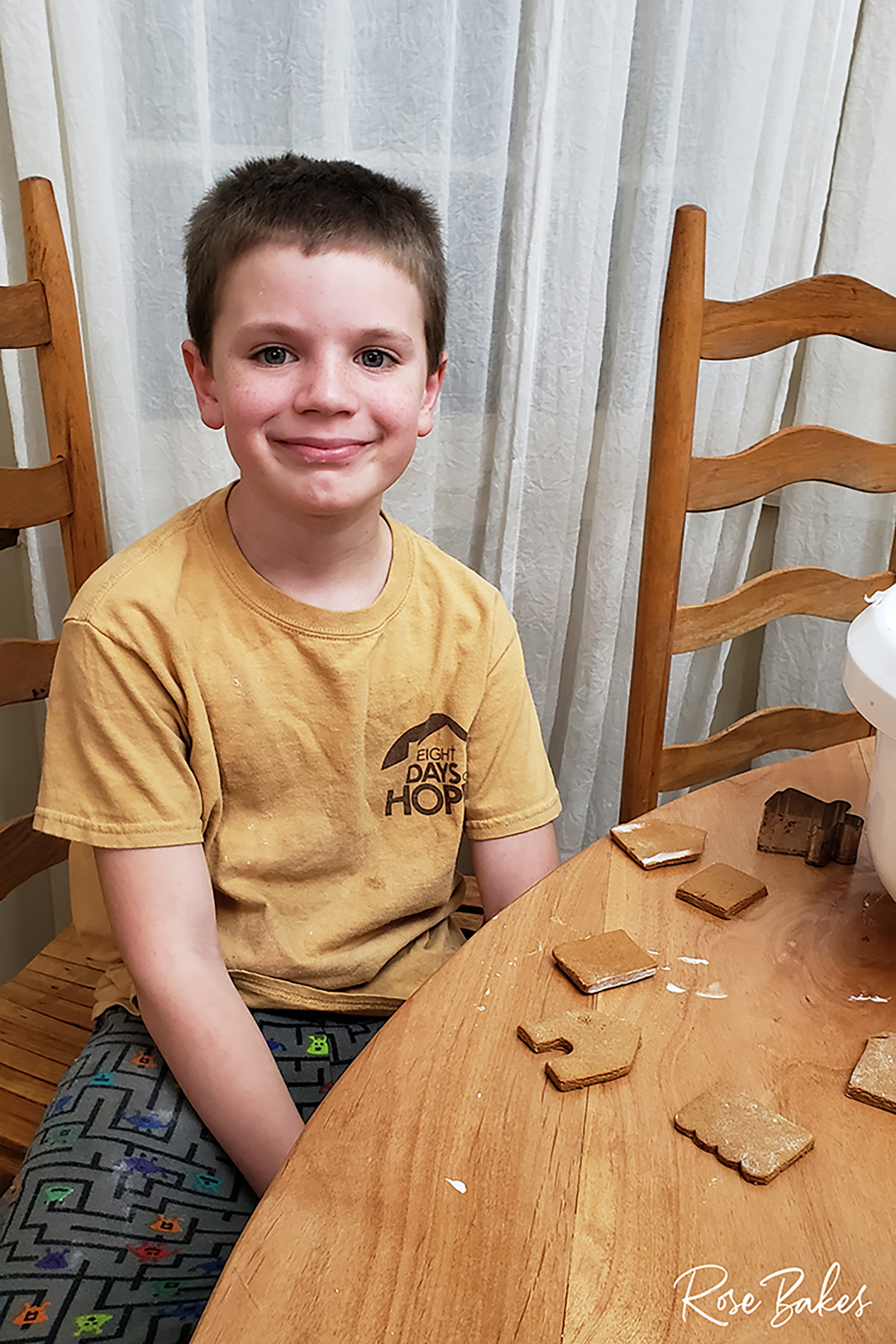 asher with cookies