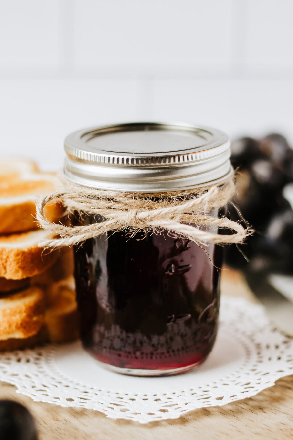 half pint jar of grape jelly