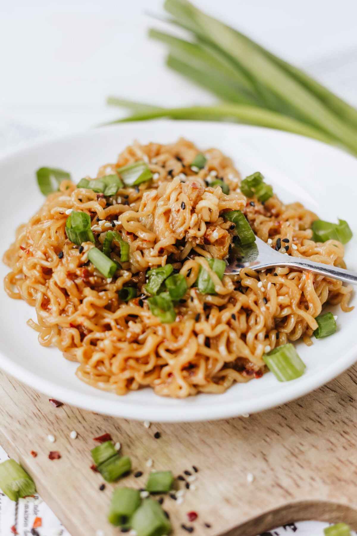 tiktok viral ramen with green onions on top