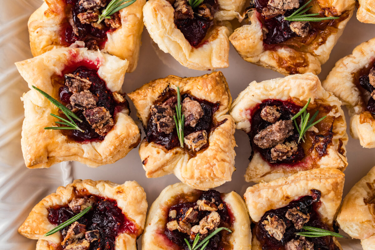 cranberry brie bites