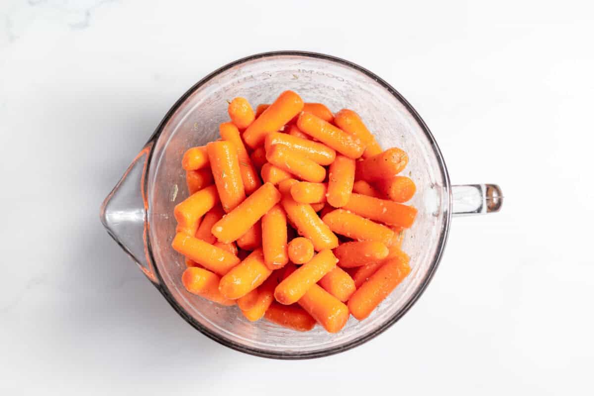 carrots in the bowl with glaze