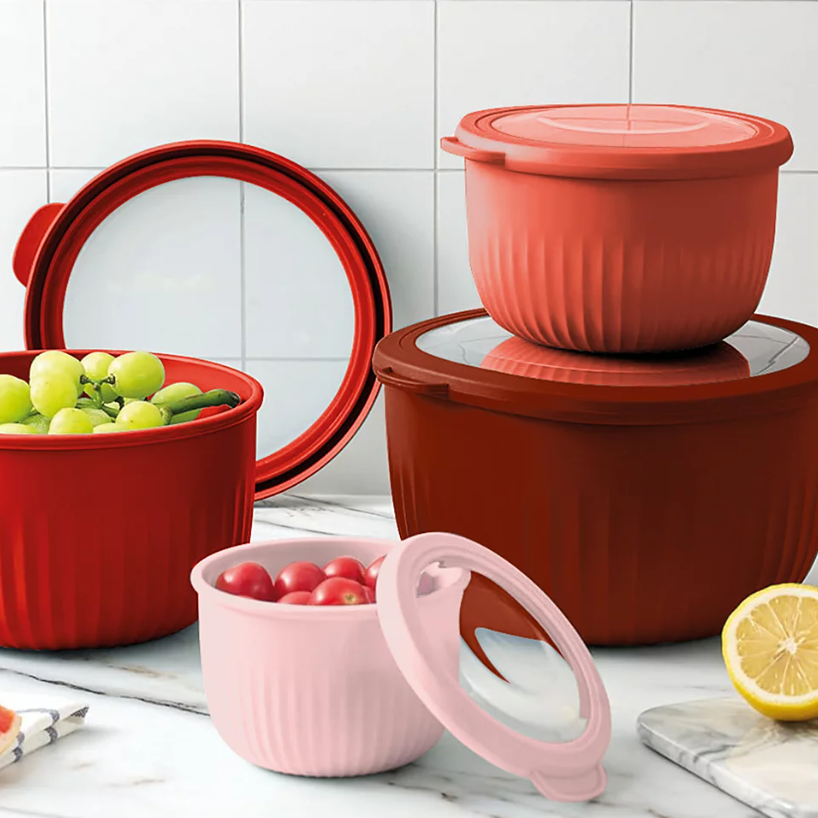 Nesting Mixing Bowls in shades of red